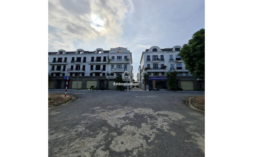 Cho thuê Shophouse Thuận An Central Lake 93m2 5 tầng. Đã hoàn thiện.